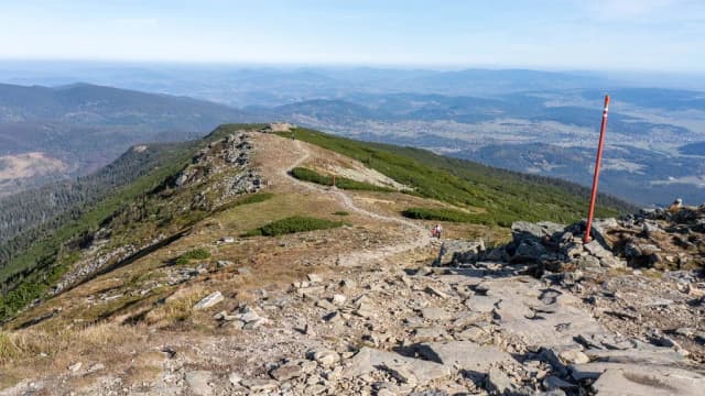Ile czasu zajmuje wejście na Babia Górę? Sprawdź różne szlaki Ile czasu zajmuje wejście na Babia Górę? Sprawdź różne szlaki